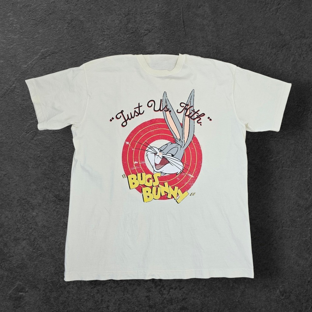 Kith - "Just Us Kith" Bugs Bunny Looney Tunes Cream T‎ Shirt SZ M